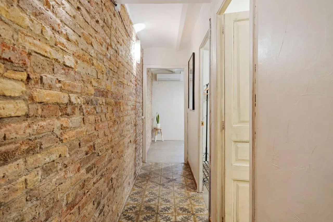 Flateli Poble Sec Apartment Barcelona