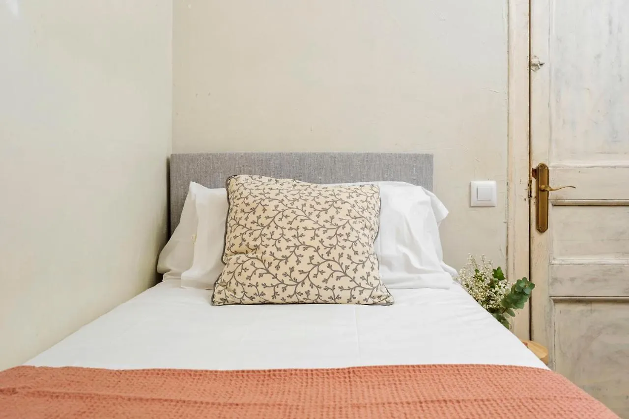 Flateli Poble Sec Apartment Barcelona